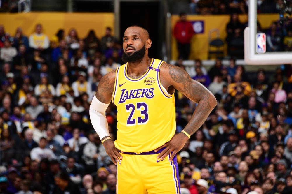 然而她坚持 然而她坚持